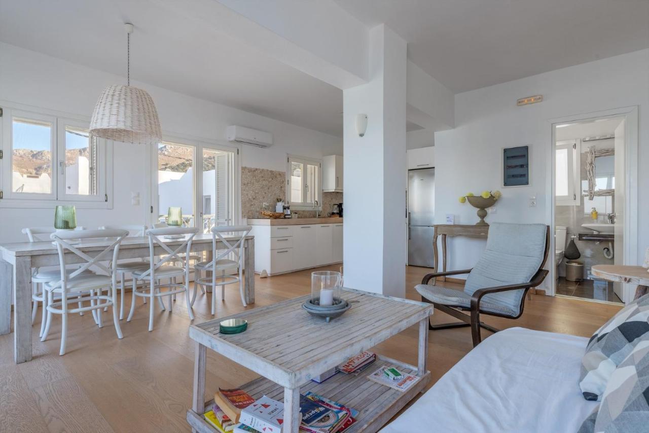 Uno Luxury Apartment With Sea View Ливадия Экстерьер фото