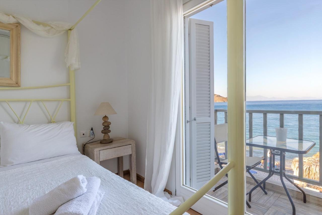 Uno Luxury Apartment With Sea View Ливадия Экстерьер фото